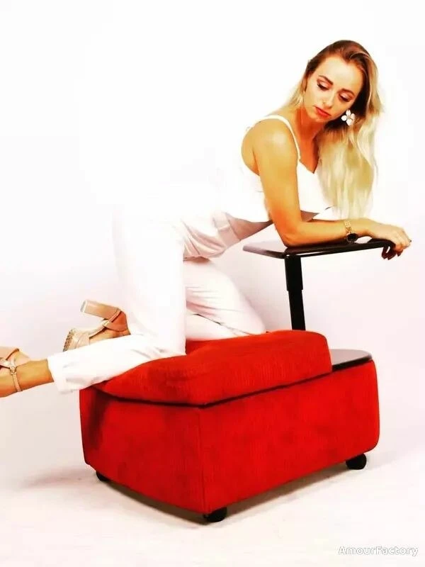Aliona Profile image 4