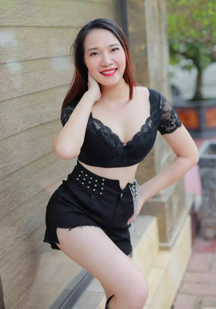 Lynn Profile image 4