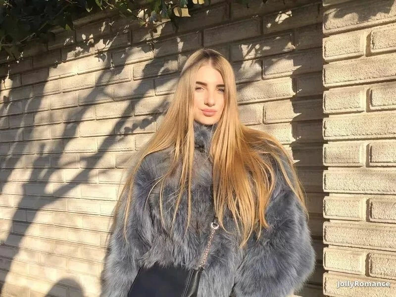 Tatyana, 19