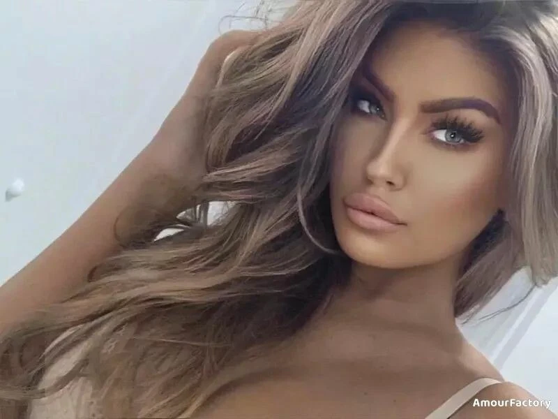 Ksenia, 29