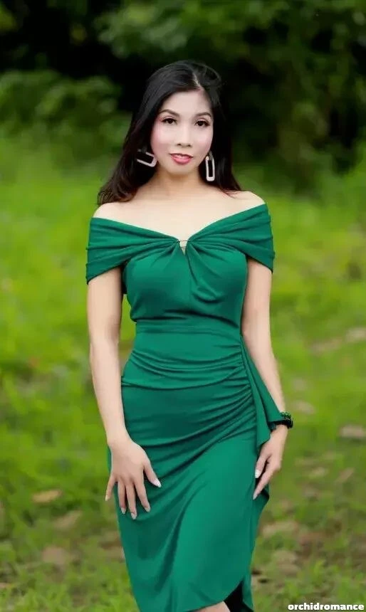 Thea Profile image 1