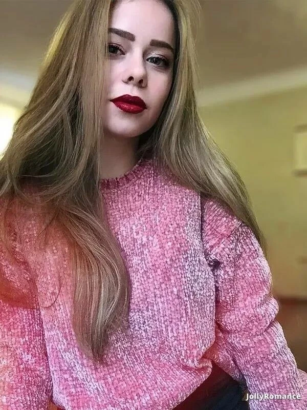 Viktoria Profile image 4