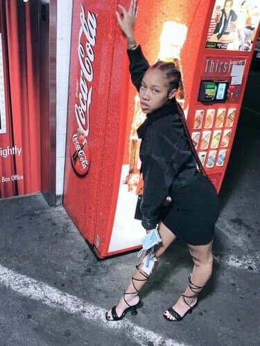 Aria, 22