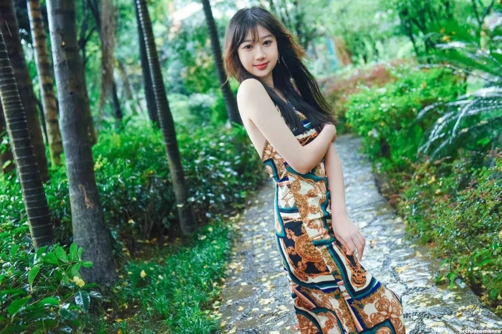 Yuqiong Profile image 1