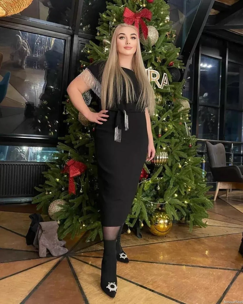 Larysa Profile image 1