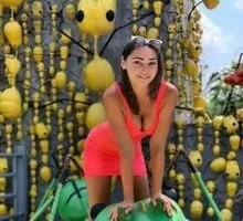 Julia Profile image 1