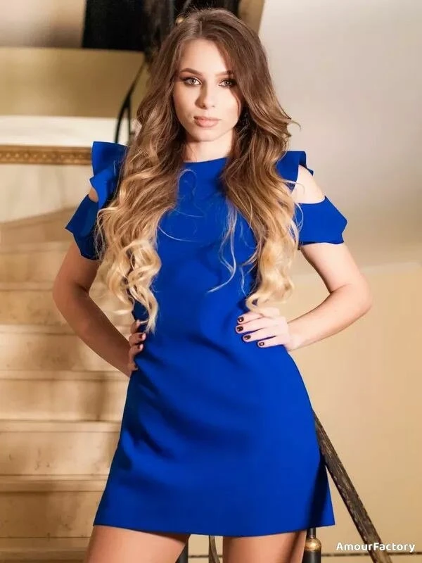 Elena Profile image 1