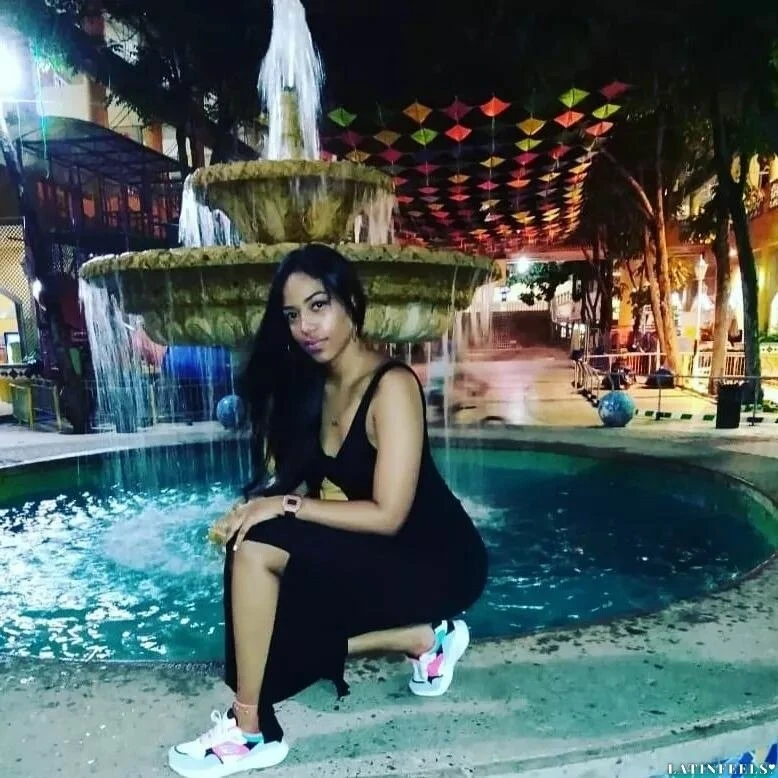 Yeny Profile image 1