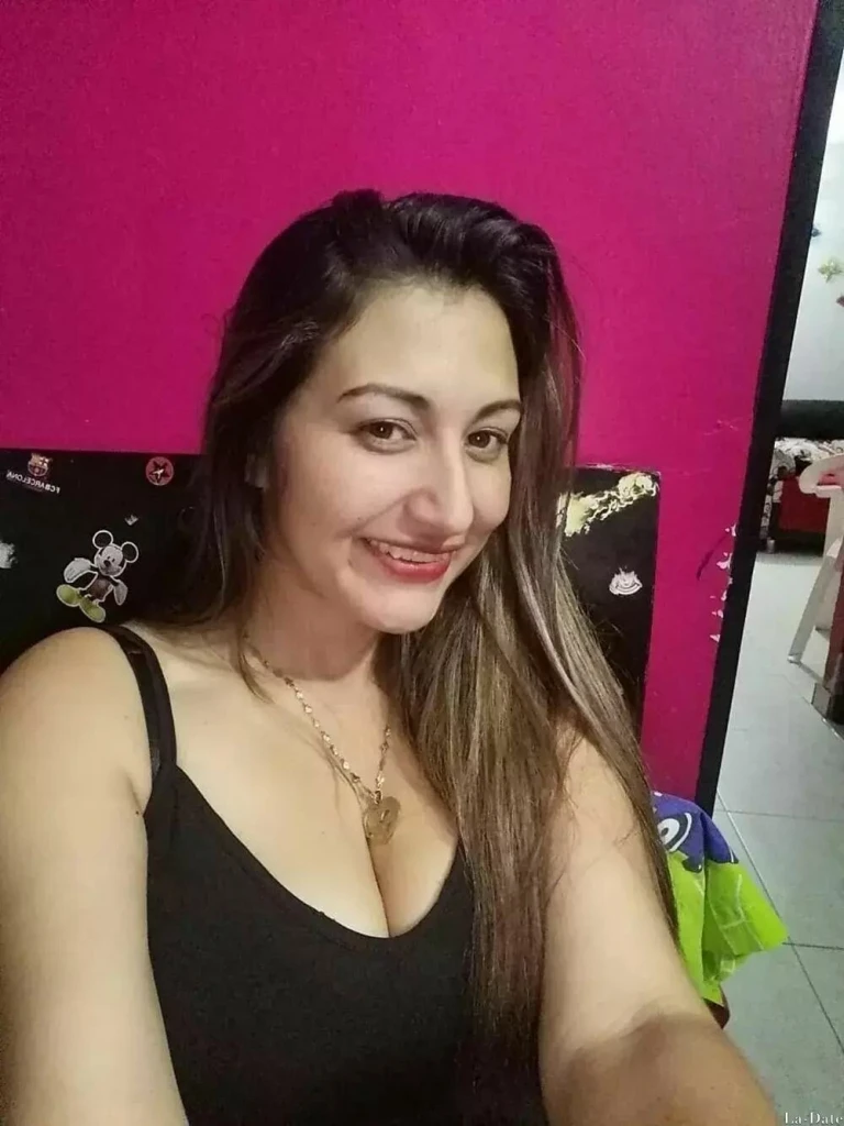 Ximena Profile image 1