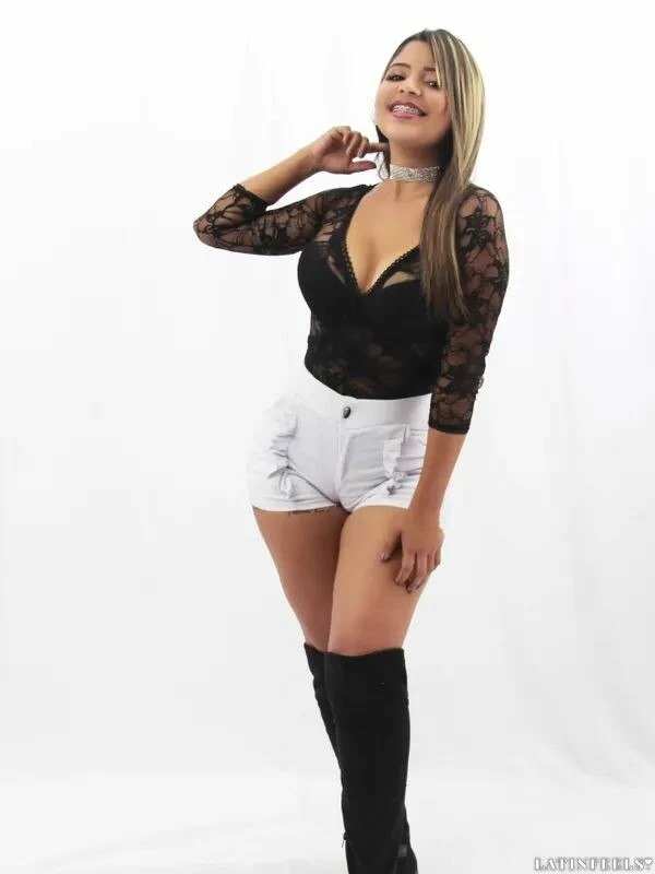 Valentina Profile image 2