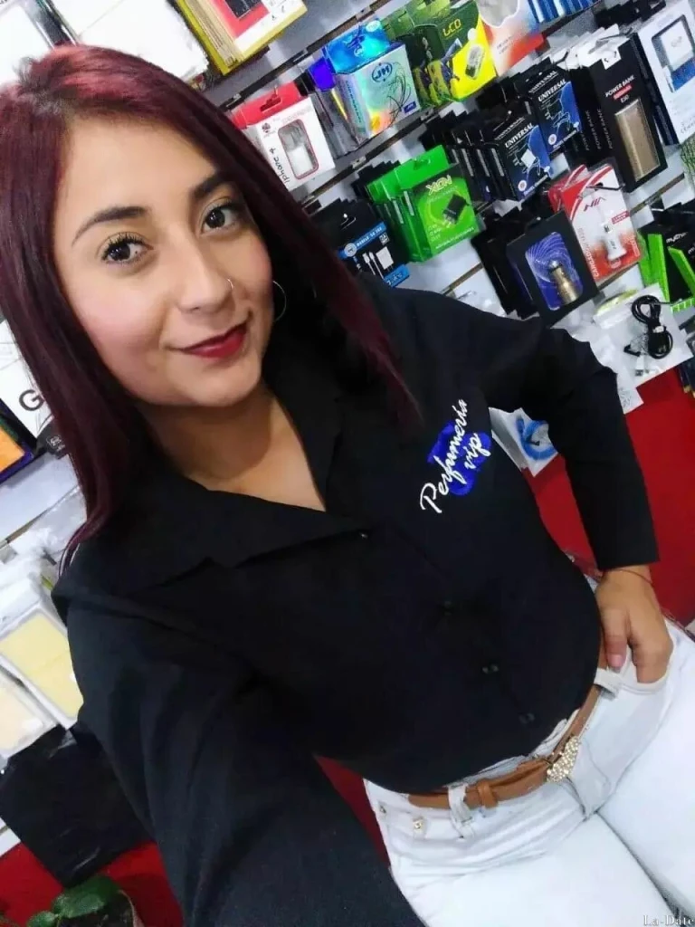 Nazeli Profile image 2