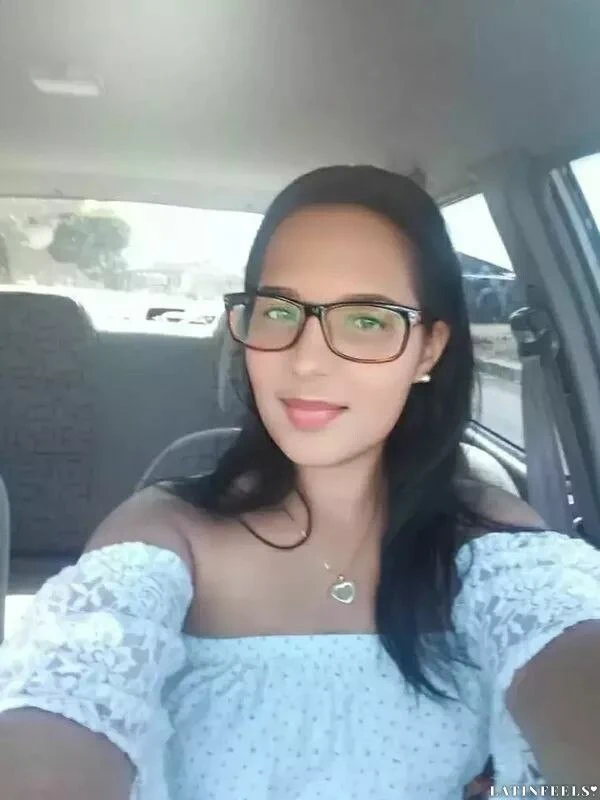 Manuela Profile image 1