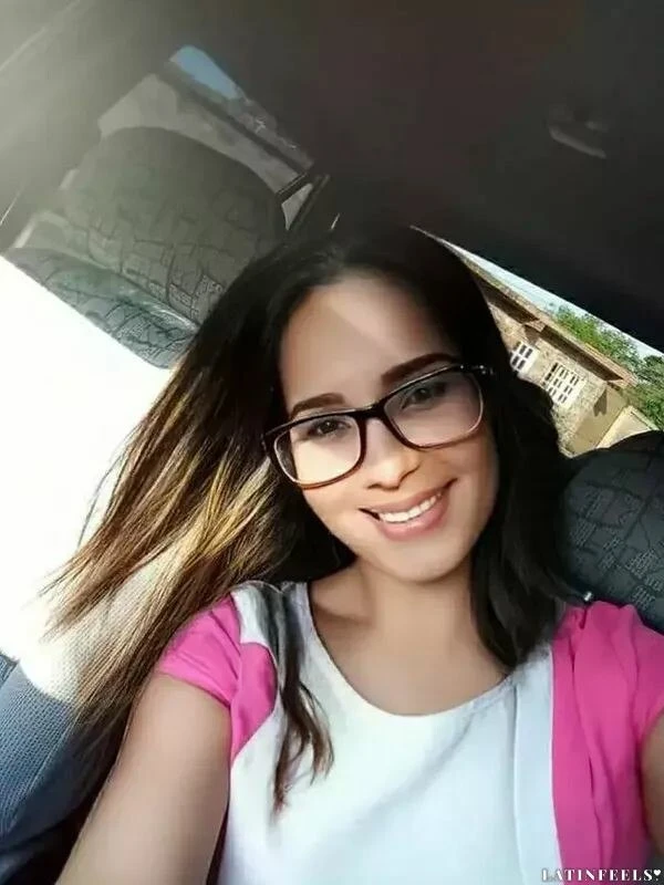 Manuela Profile image 2