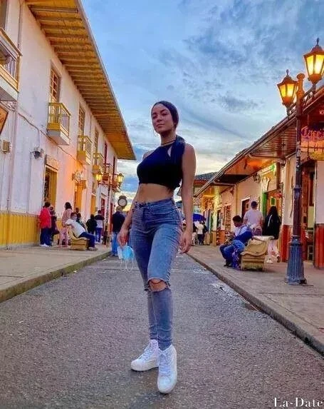 Daniela Alejandra Profile image 1