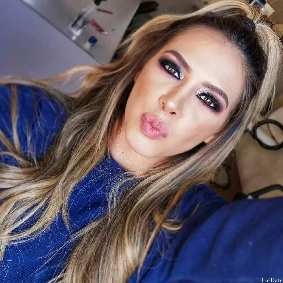 Yessica Profile image 1