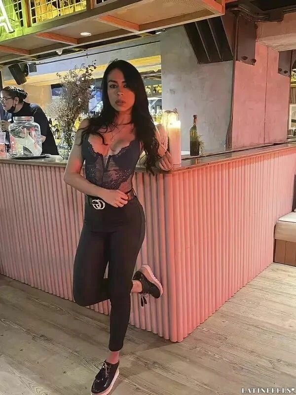 Karen Profile image 4