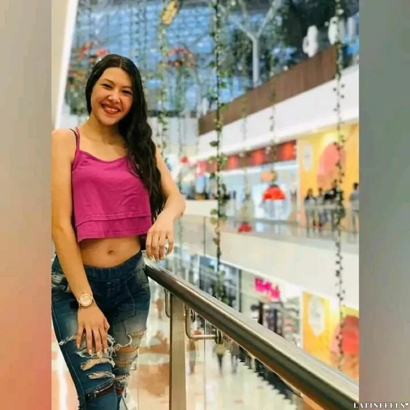 Kelly Profile image 2