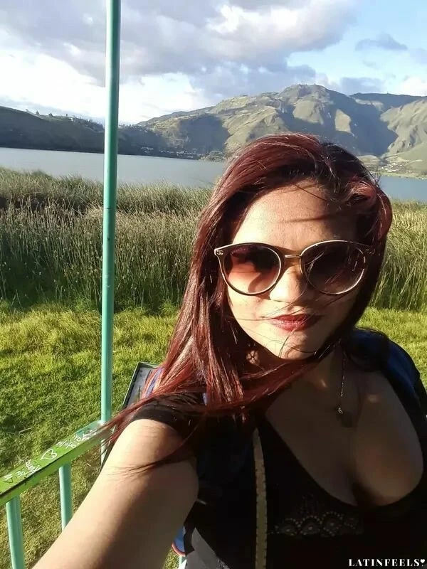 Larisa Profile image 1