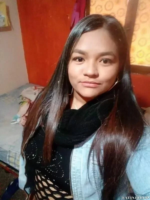 Larisa Profile image 2