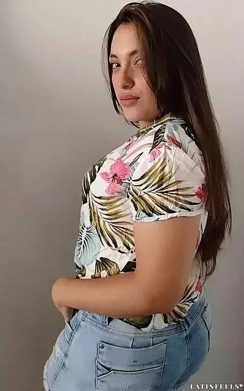 Gina Profile image 2