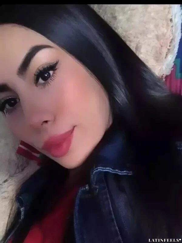 Paula Profile image 2