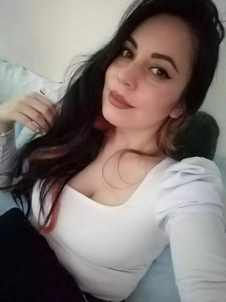 Vanesa Profile image 2