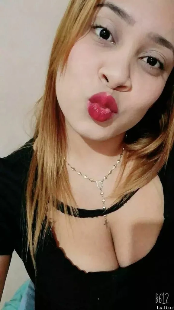 Yana Profile image 1