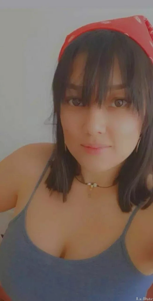 Victoria Profile image 3