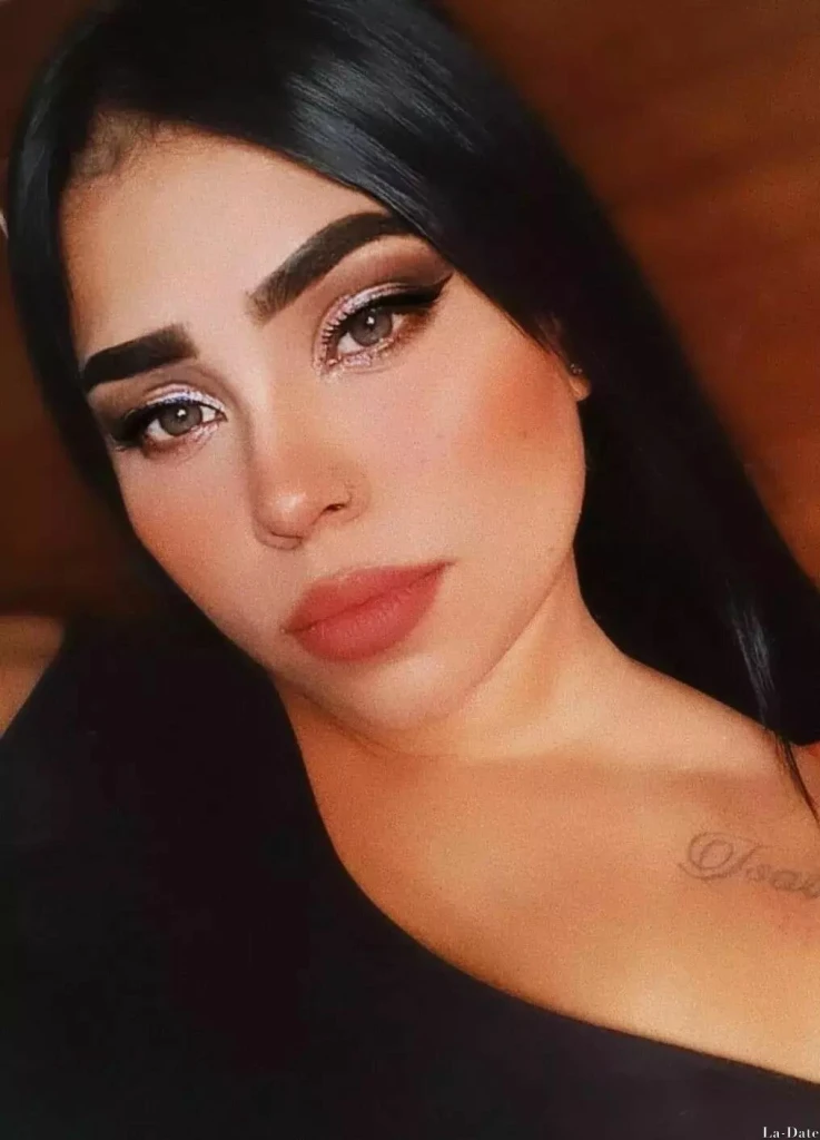 Camila Profile image 3