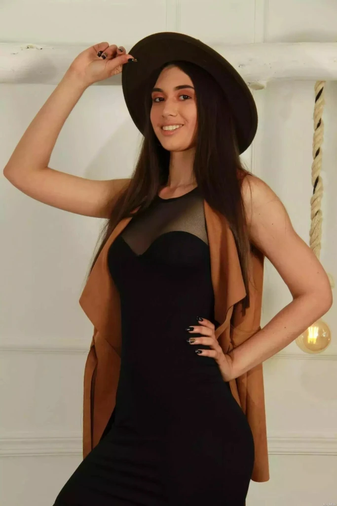 Gisela Profile image 2