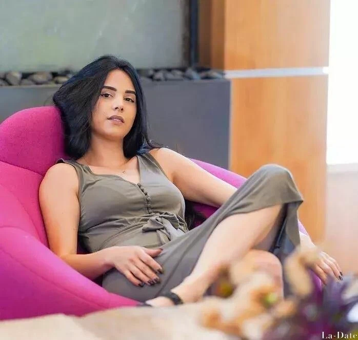 Yelisbeth Profile image 2