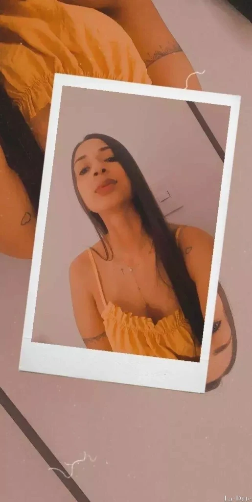 Tatiane Profile image 4