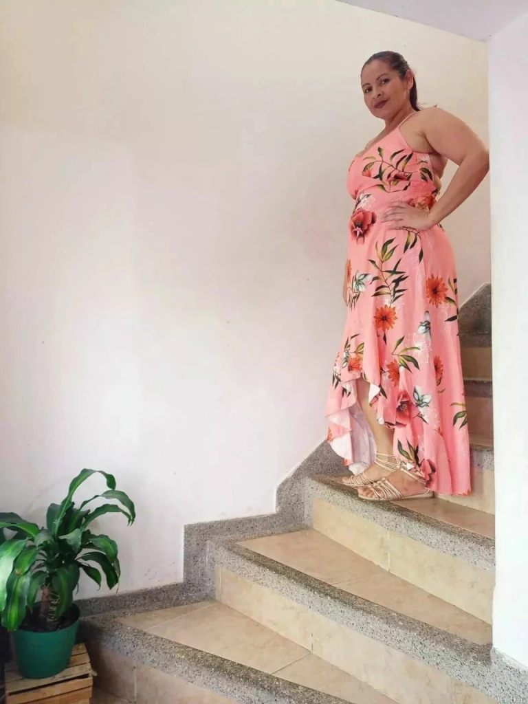 Evelin Profile image 3