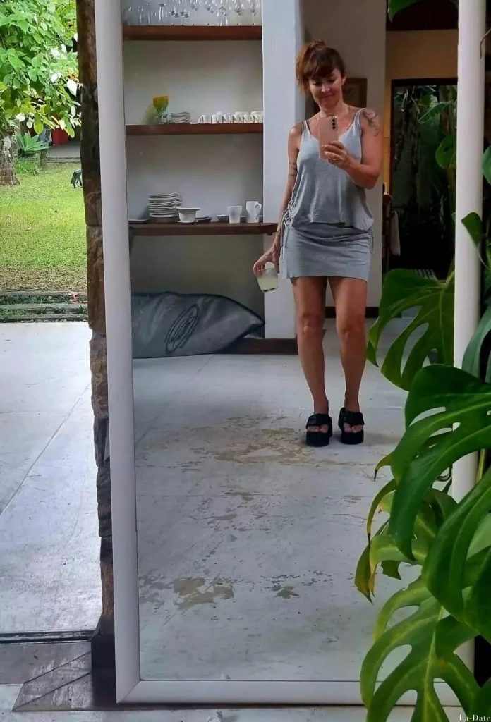 Erika, 51