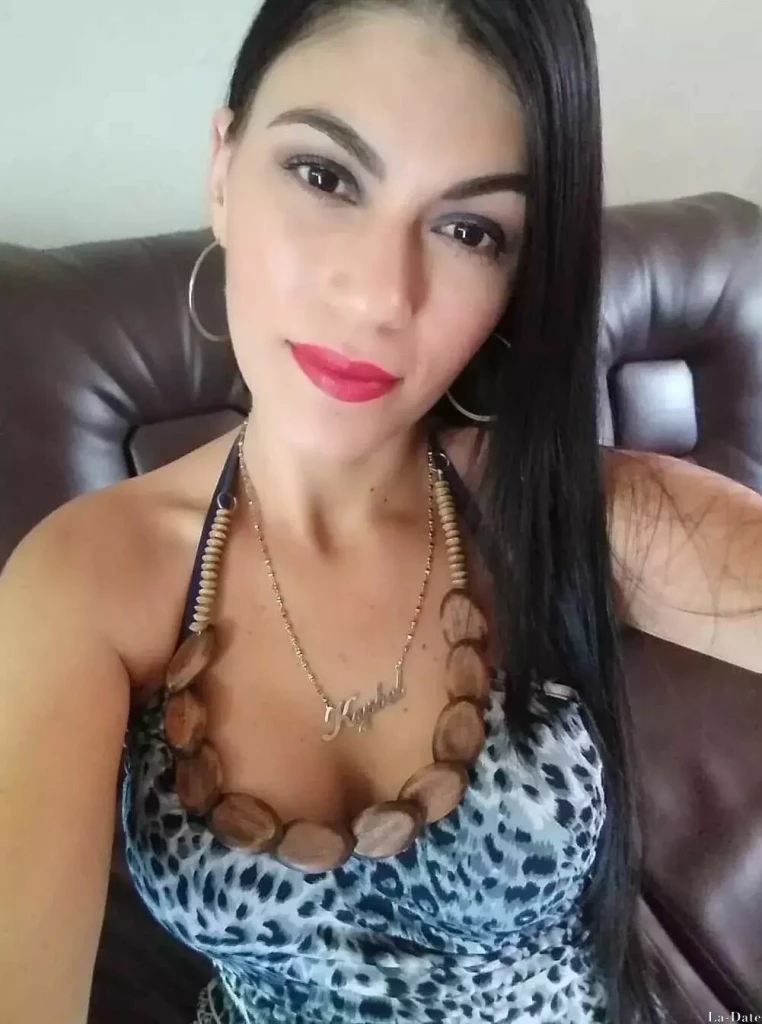 Alba Profile image 2