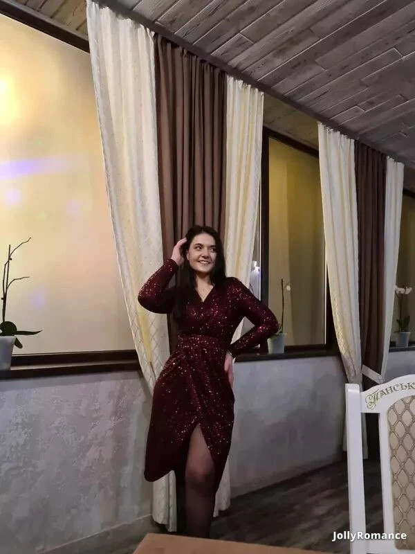 Juliya, 21