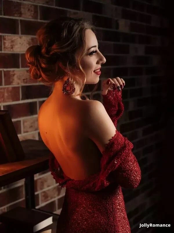 Juliya Profile image 2