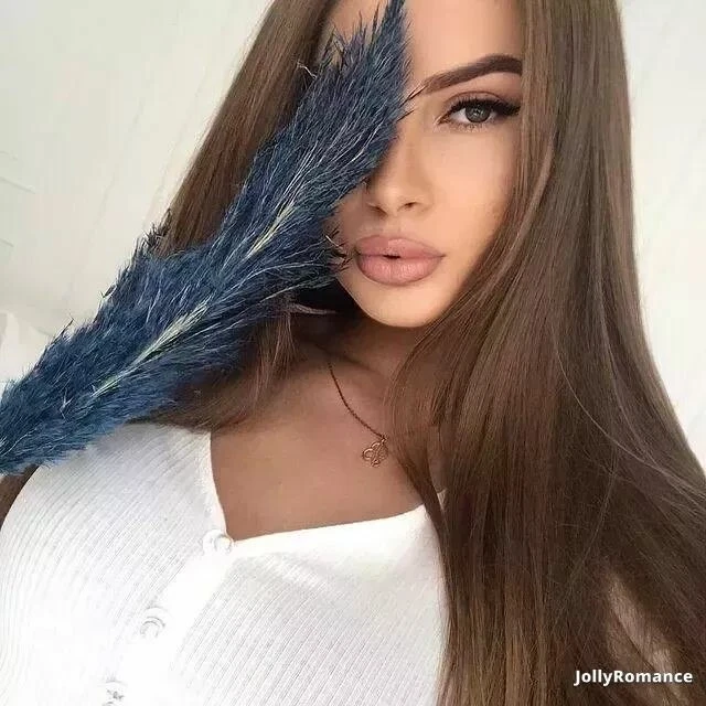 Yulia, 20