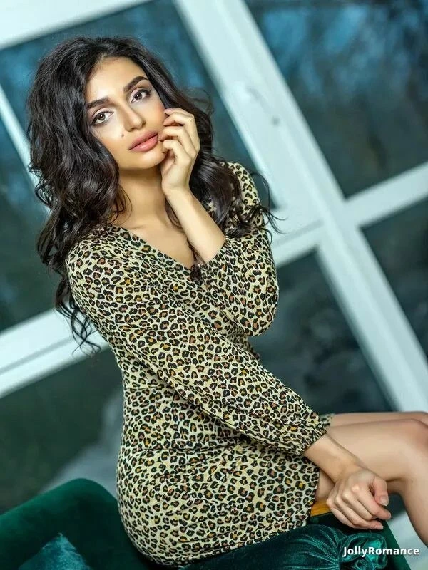 Anna Profile image 4