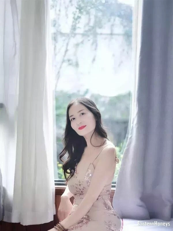 Anny Profile image 3