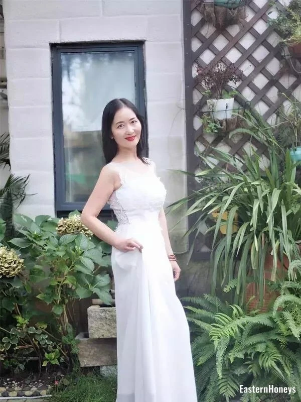 Anny Profile image 2