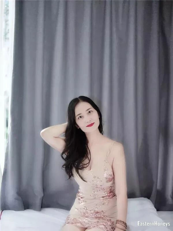 Anny Profile image 1