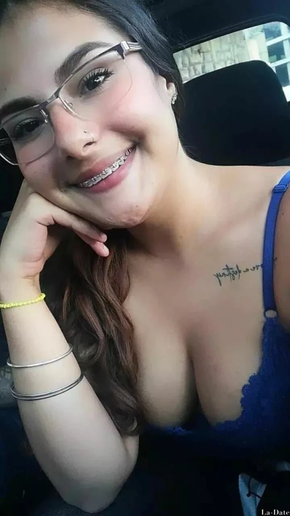 Giovana Profile image 3