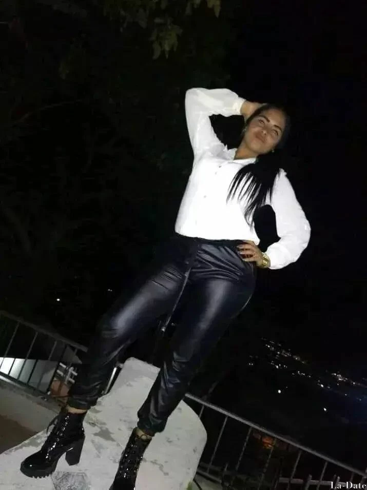 Lorehika Profile image 2