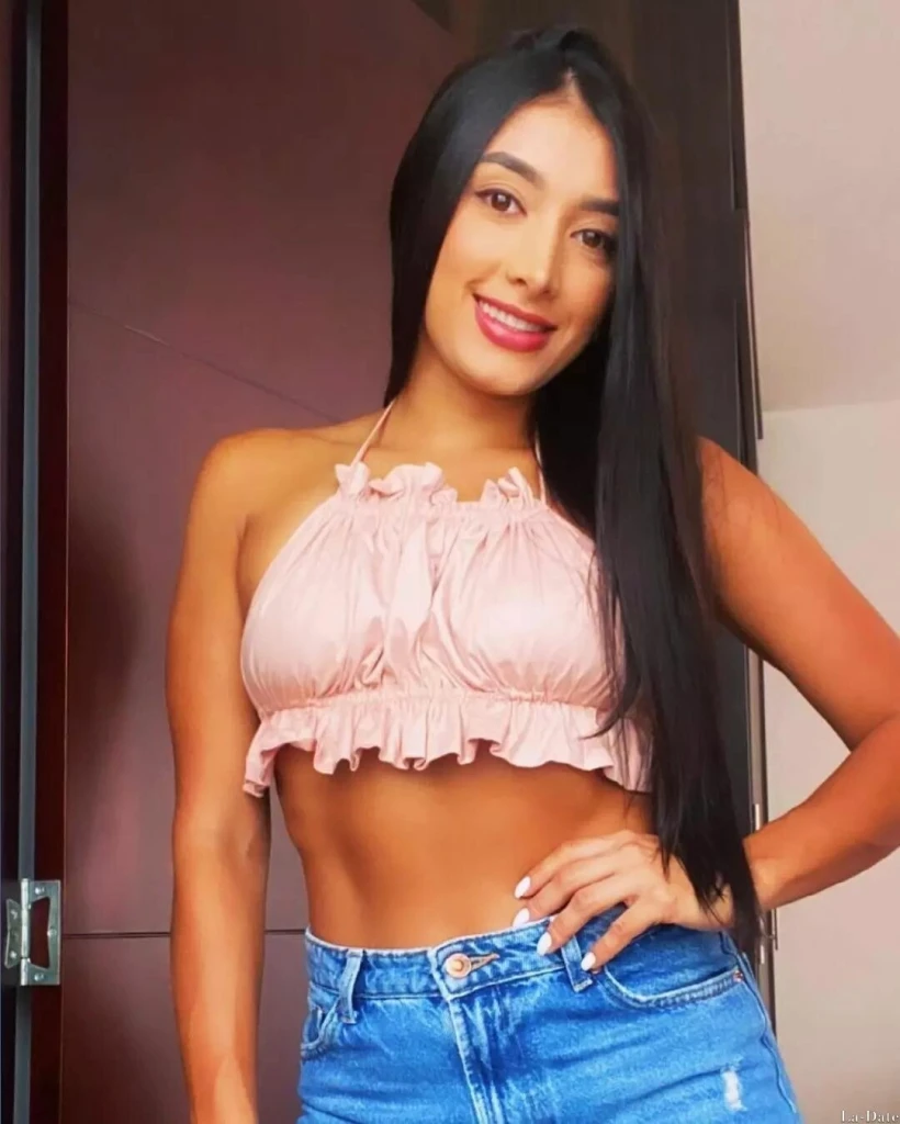 Monica Profile image 1