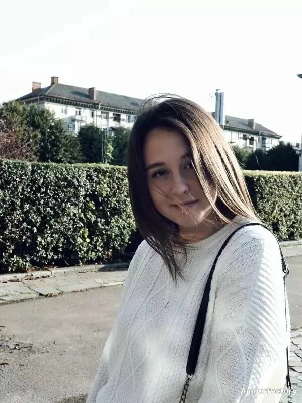 Inna Profile image 2