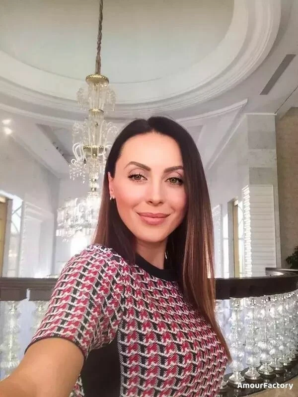 Victoria Profile image 2