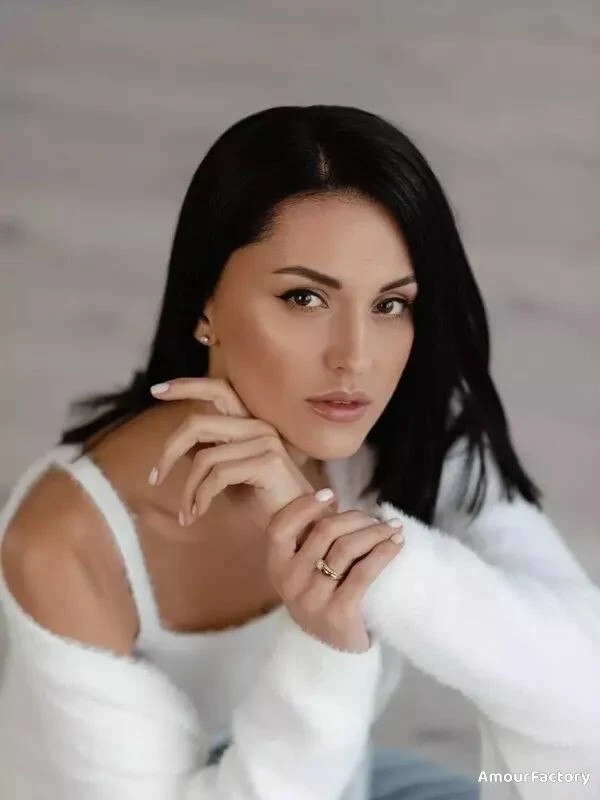 Aleksandra Profile image 1