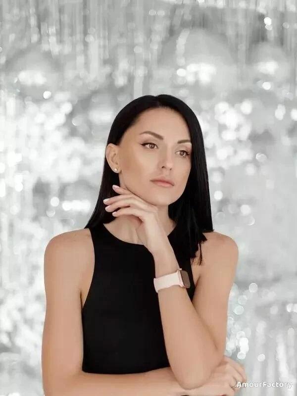 Aleksandra Profile image 2