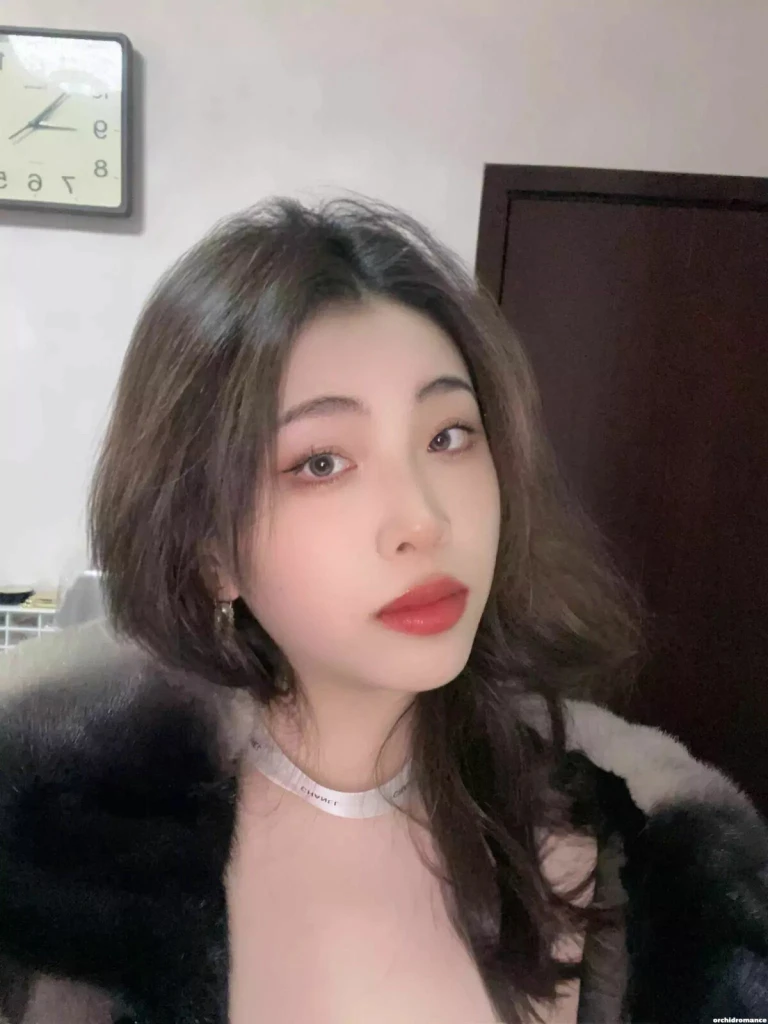Ashley Profile image 1